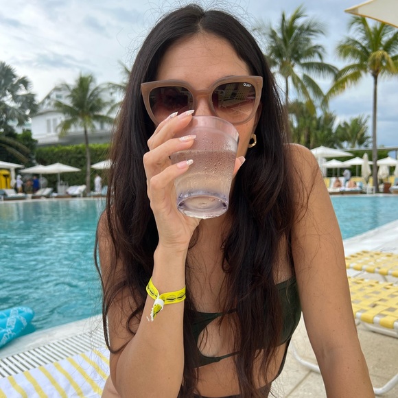 Meet your Posher, Elaina - Picture 2 of 9